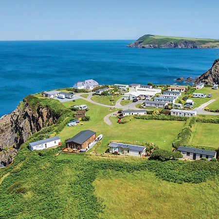 Fishguard Bay Resort Llanllawer 외부 사진