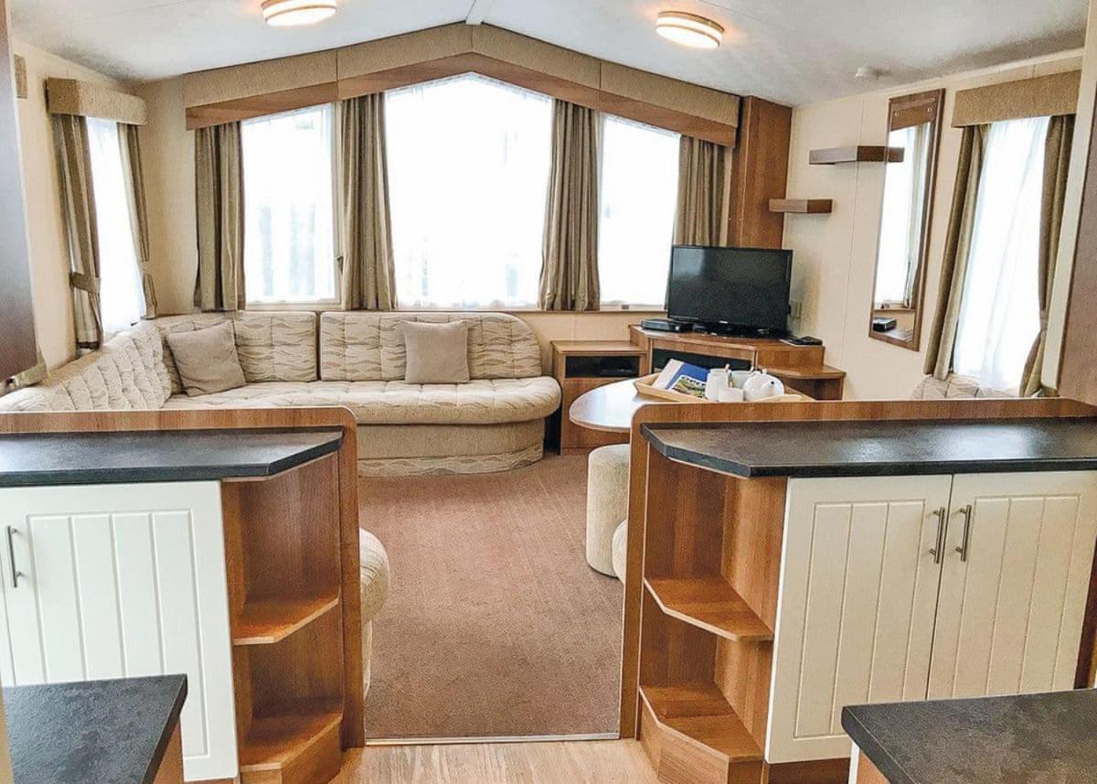 Fishguard Bay Resort Llanllawer 외부 사진