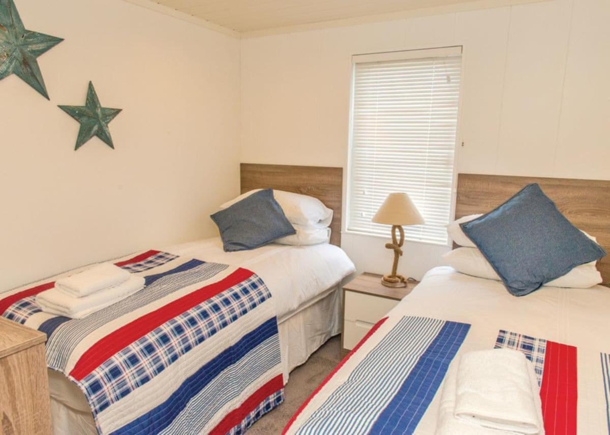 Fishguard Bay Resort Llanllawer 외부 사진